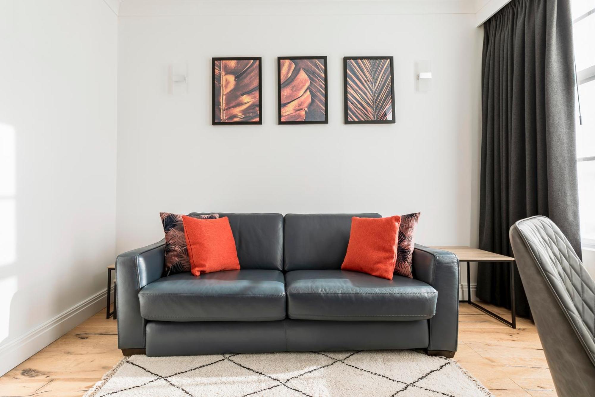 Modern Aptmt, 2 Stops To Central London, Smart Lock, Netflix Stadtteil Stadtteil Ealing Exterior foto